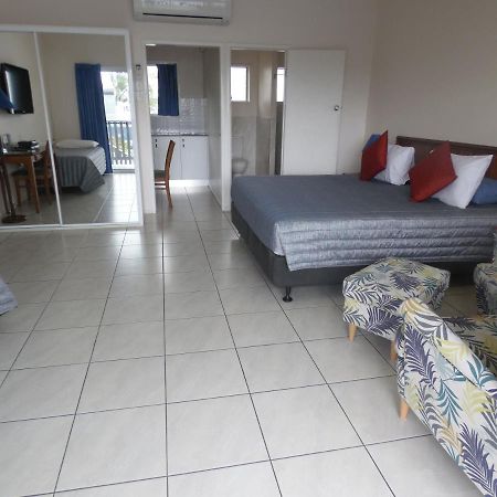 Airlie Court Units Aparthotel แอร์ลีบีช ภายนอก รูปภาพ